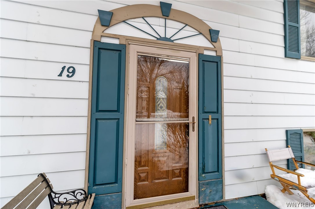 19 Sunset Court Amherst, NY 14228 - Photo 3 of 35