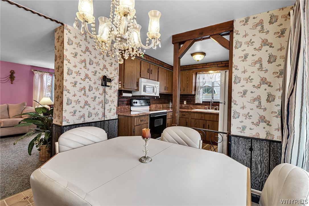 19 Sunset Court Amherst, NY 14228 - Photo 8 of 35