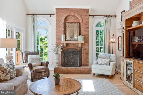 $1,275,000 | 14201 Floral Park Drive, North Potomac, MD 20850