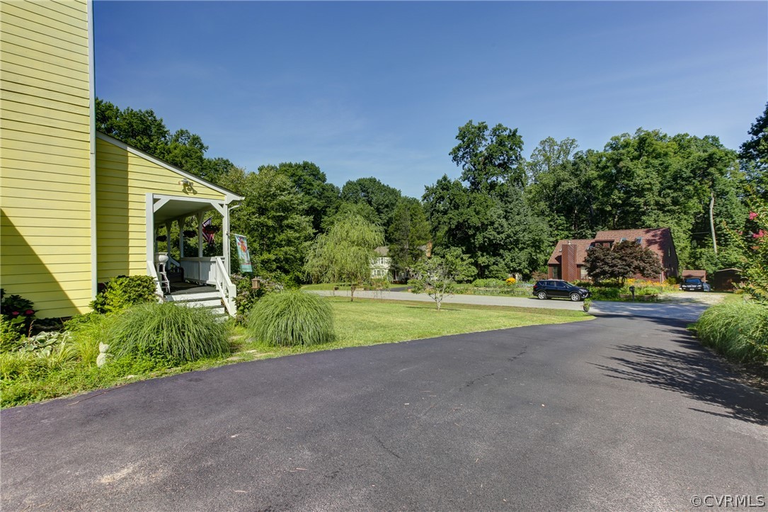 721 Greencastle Road North Chesterfield, VA 23236 - Photo 6 of 45 Gallery Image 6