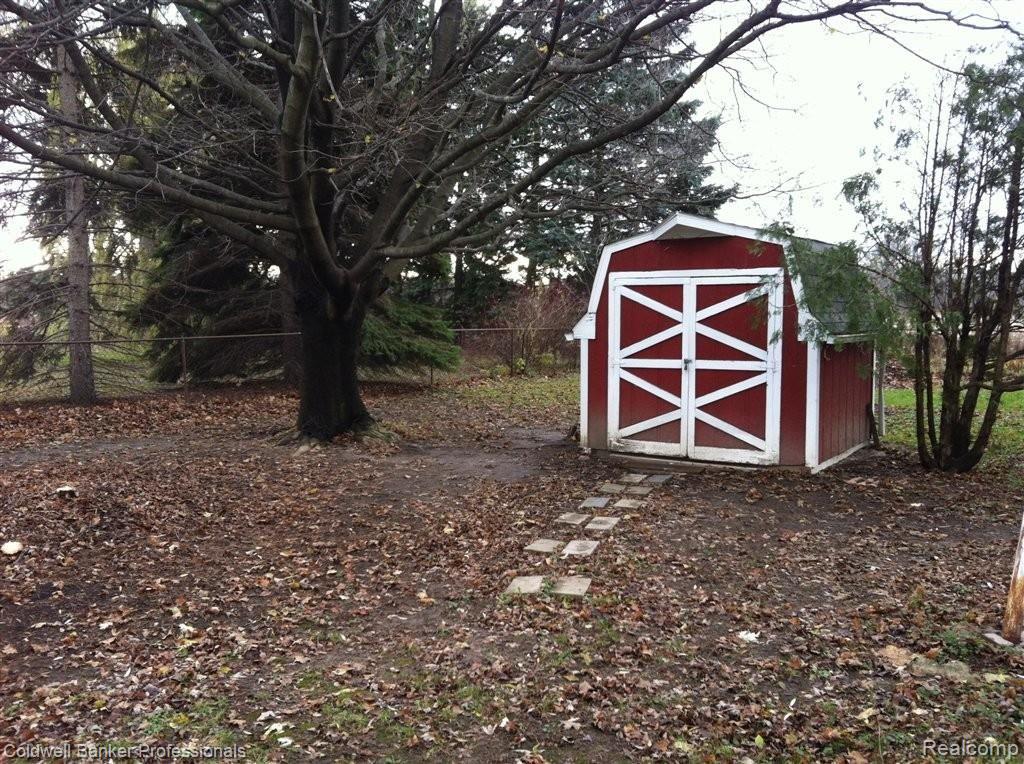 2170 Elms Road Swartz Creek, MI 48473 - Photo 8 of 9 2012-11-12 15.42.10.jpg