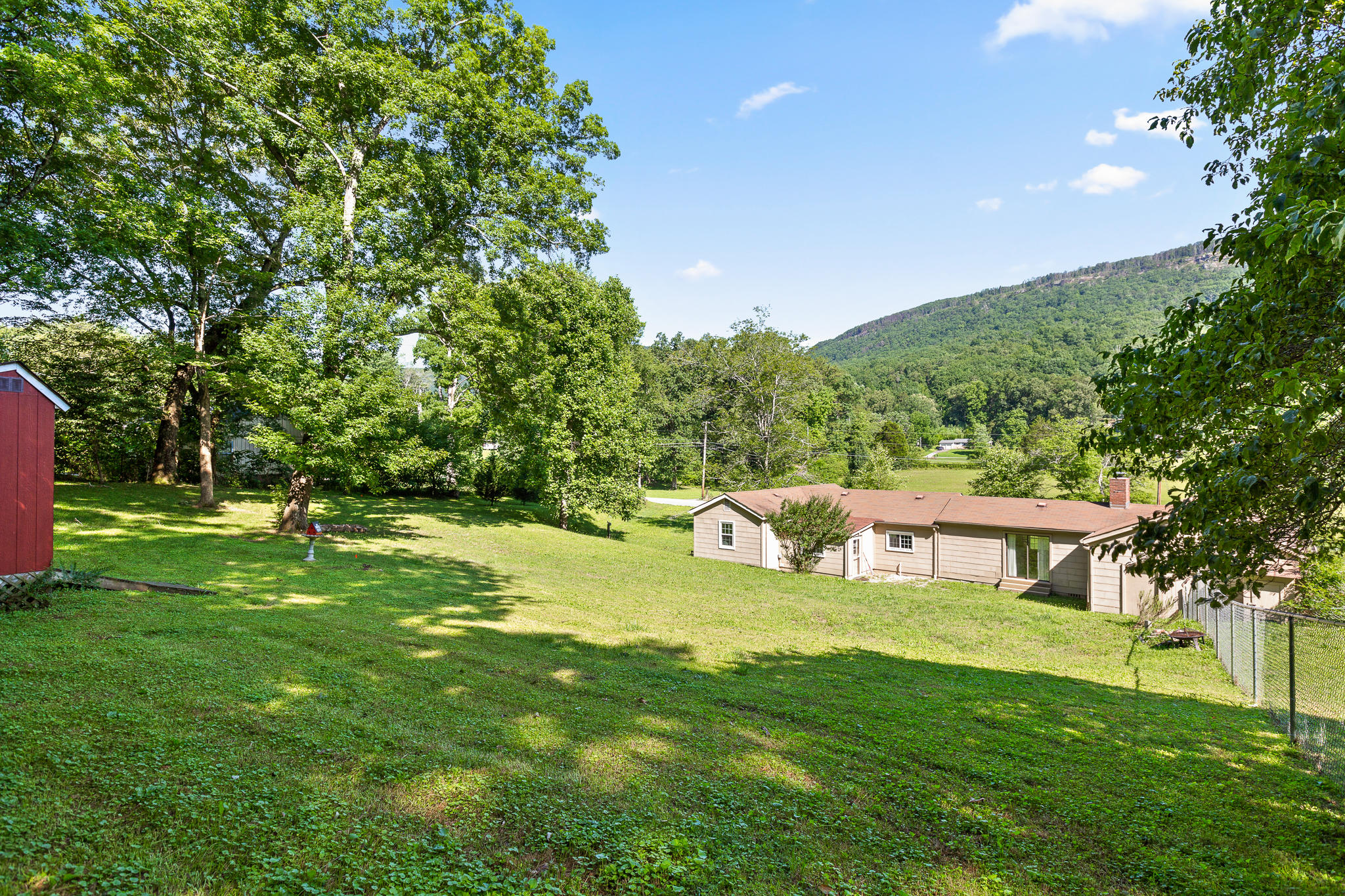 228 Jackson Road Hixson, TN 37343 - Photo 5 of 32 Jackson-8