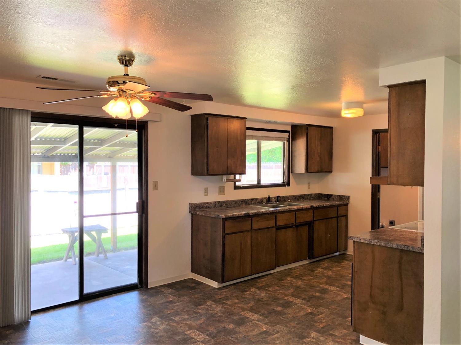 8354 Division Road White City, OR 97503 - Photo 4 of 14 Additional Photo