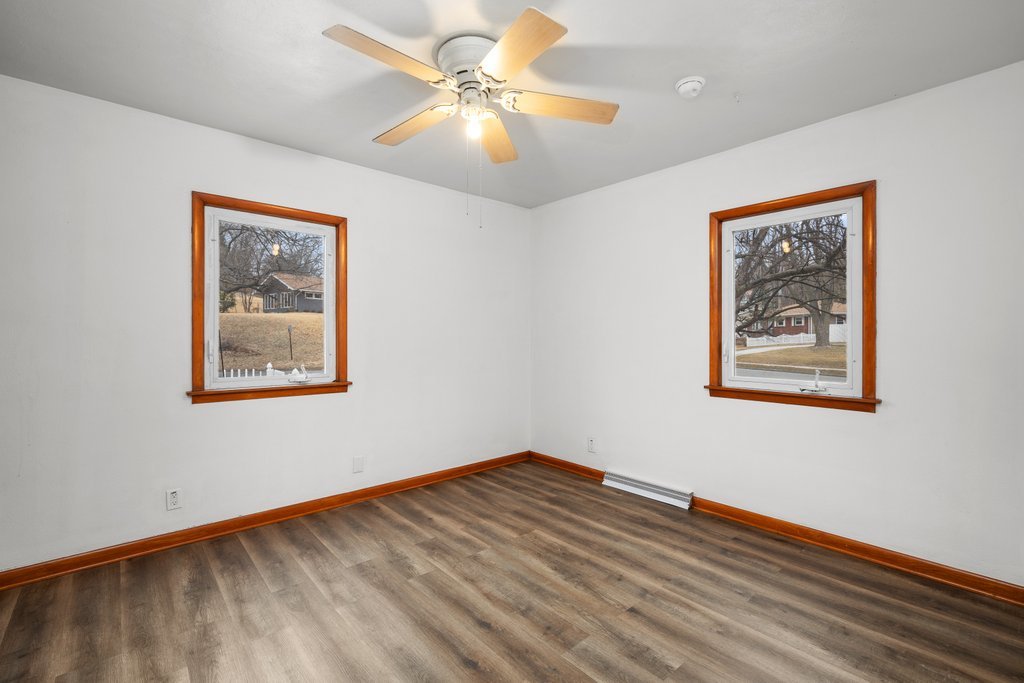 612 Waverly Road Davenport, IA 52804 - Photo 11 of 28 Gallery Image 11