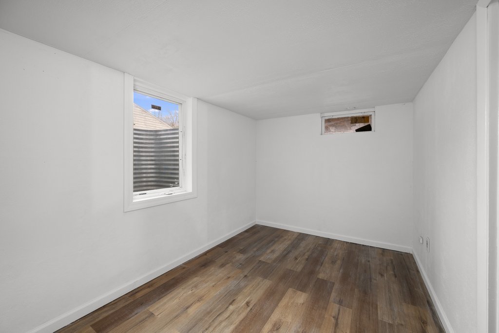612 Waverly Road Davenport, IA 52804 - Photo 16 of 28 Gallery Image 16