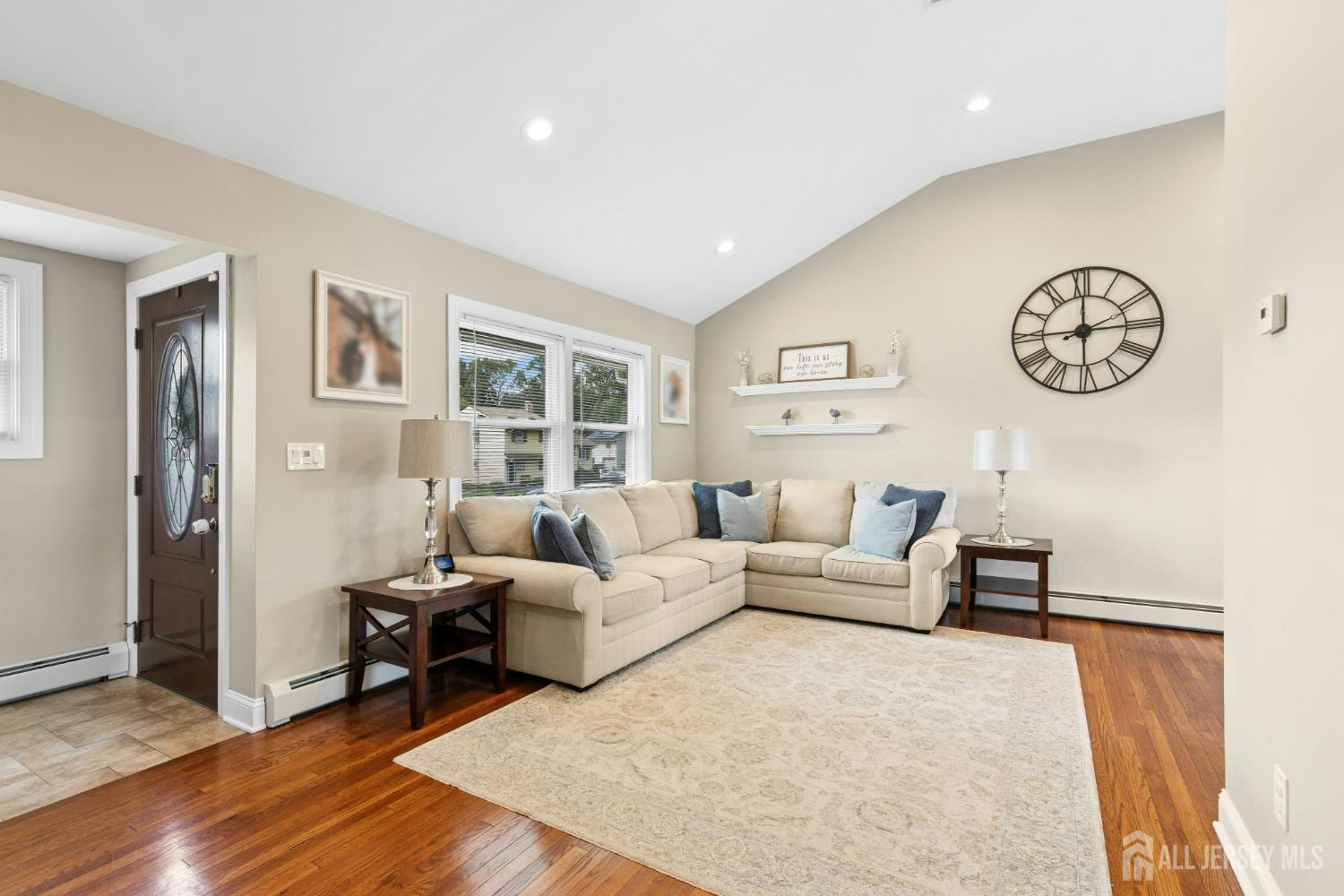 16 Neptune Place Colonia, NJ 07067 - Photo 5 of 34