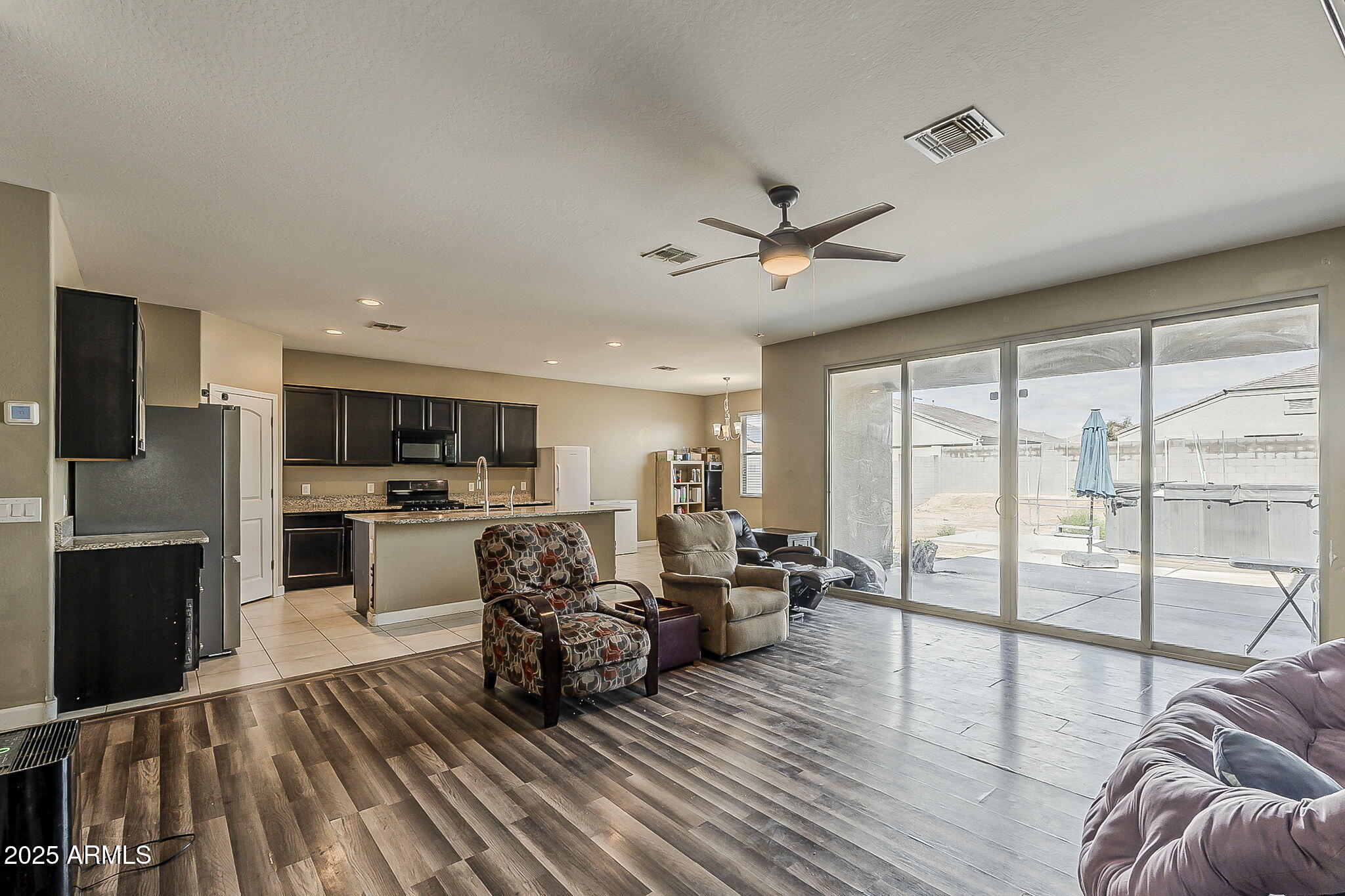 30618 West Osborn Road Buckeye, AZ 85396 - Photo 8 of 27 Great Room