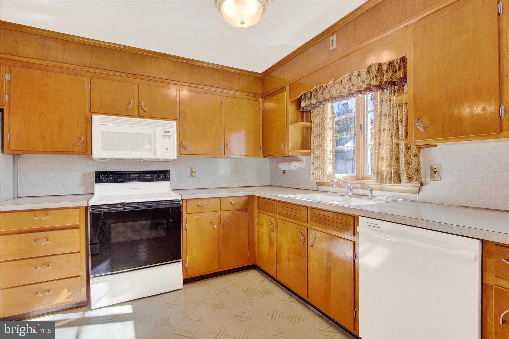 972.5 Baltimore Street Hanover, PA 17331 - Photo 10 of 27 Gallery Image 10