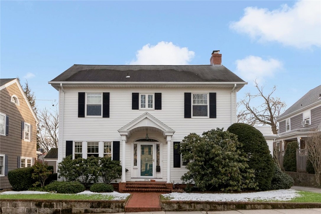 375 Rochambeau Avenue Providence, RI 02906 - Photo 1 of 39 Gallery Image 1