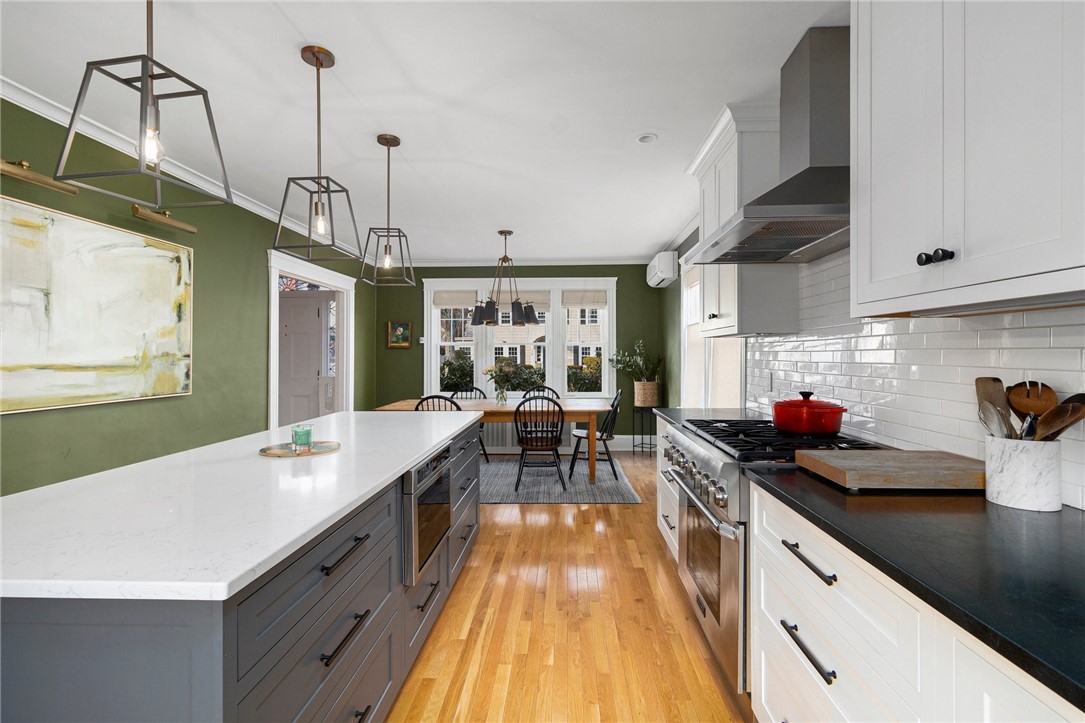 375 Rochambeau Avenue Providence, RI 02906 - Photo 18 of 39 Gallery Image 18