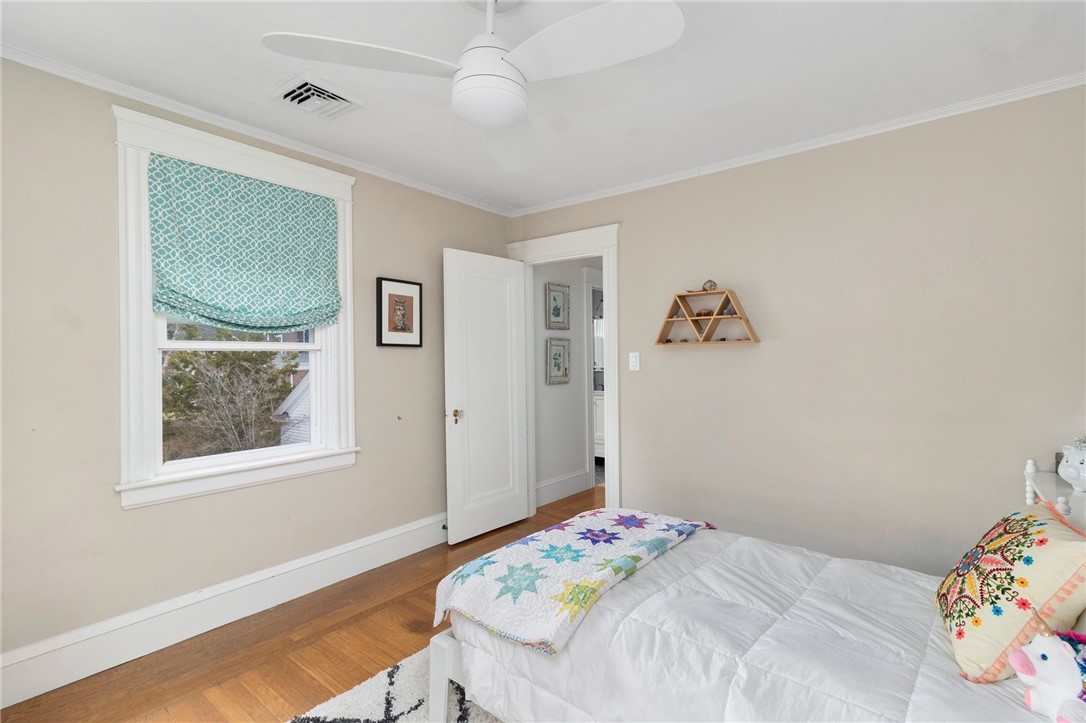 375 Rochambeau Avenue Providence, RI 02906 - Photo 24 of 39 Gallery Image 24