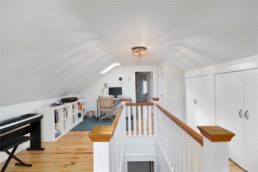375 Rochambeau Avenue Providence, RI 02906 - Photo 30 of 39 Gallery Image 30