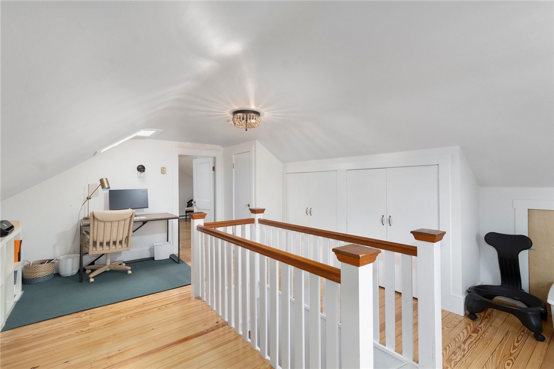 375 Rochambeau Avenue Providence, RI 02906 - Photo 31 of 39 Gallery Image 31