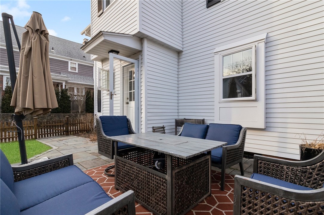 375 Rochambeau Avenue Providence, RI 02906 - Photo 35 of 39 Gallery Image 35