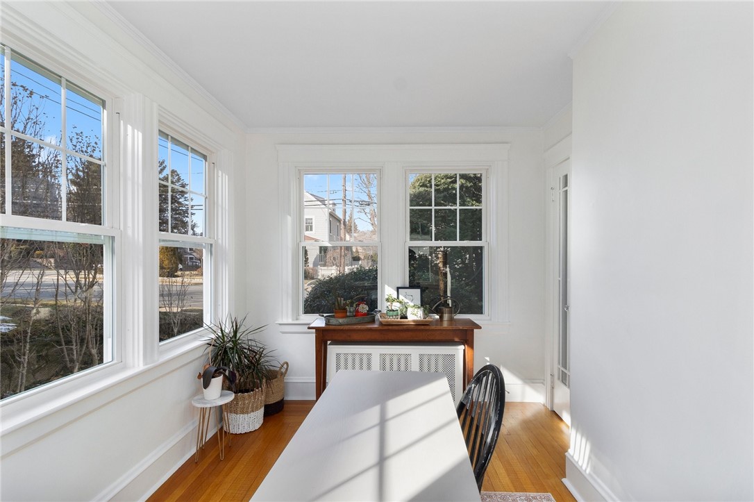 375 Rochambeau Avenue Providence, RI 02906 - Photo 9 of 39 Gallery Image 9