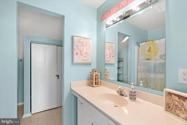 $446,000 | 30380 Crowley Drive, Unit 417, Ocean View, DE 19970