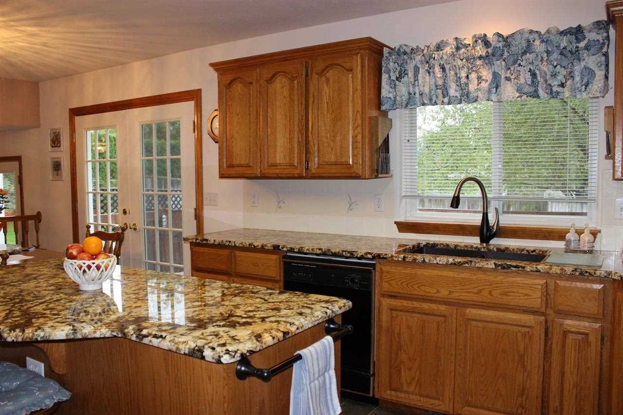 2517 South Bannen Road Spokane Valley, WA 99037 - Photo 6 of 19 Gallery Image 6