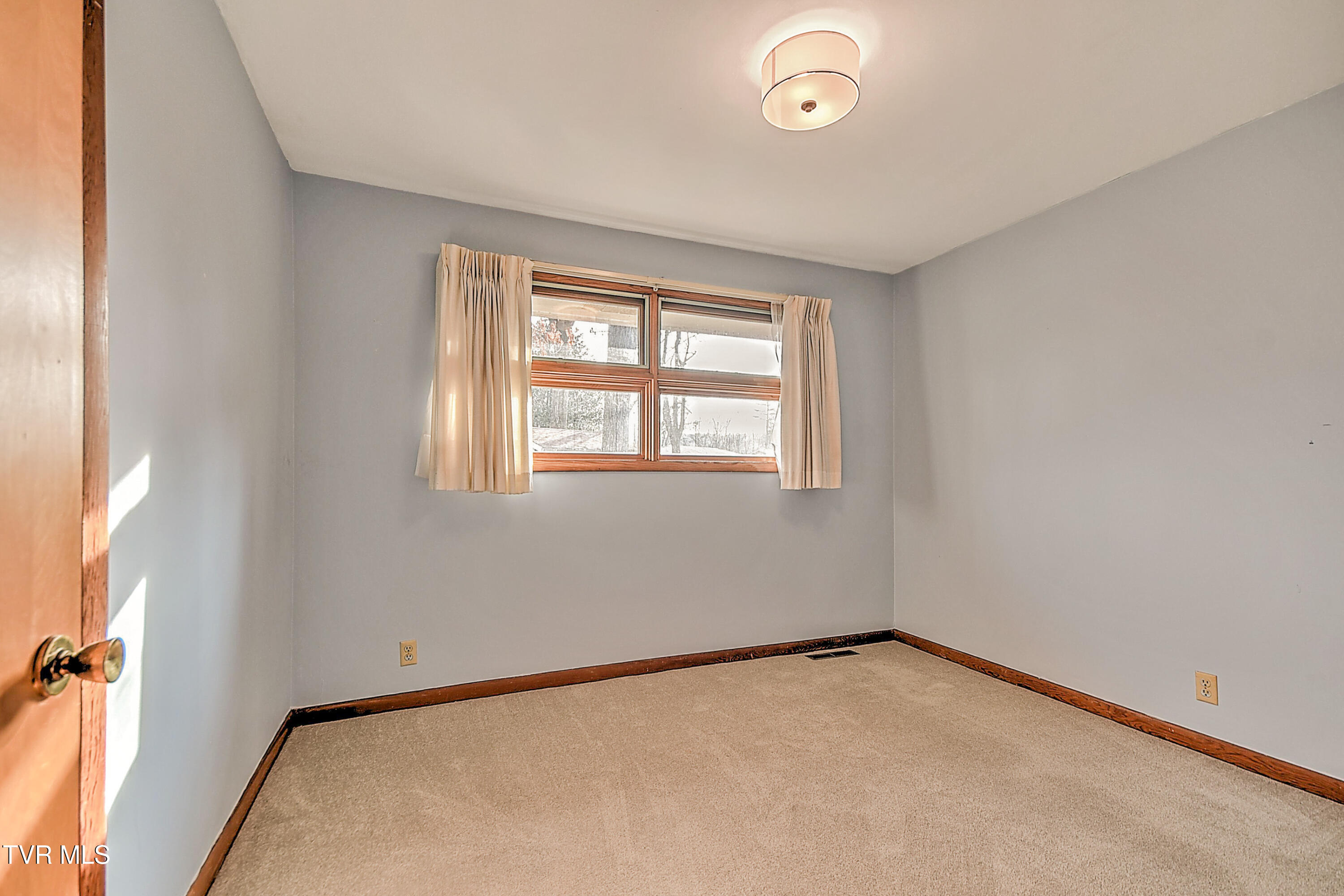 2744 Circle View Kingsport, TN 37664 - Photo 18 of 31 2744 Circle View BJ-18