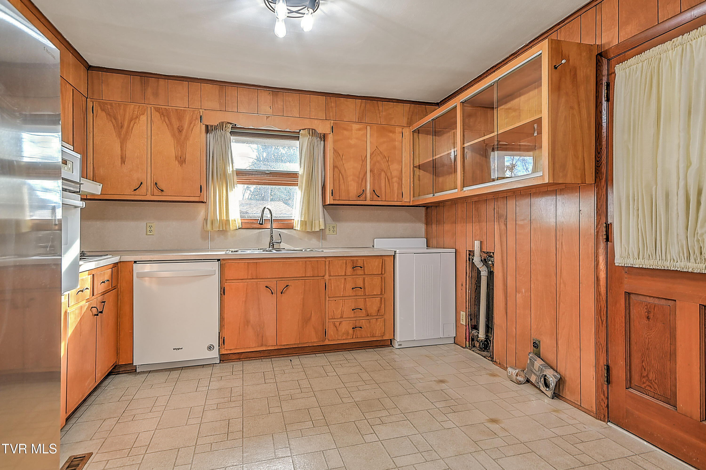 2744 Circle View Kingsport, TN 37664 - Photo 23 of 31 2744 Circle View BJ-23