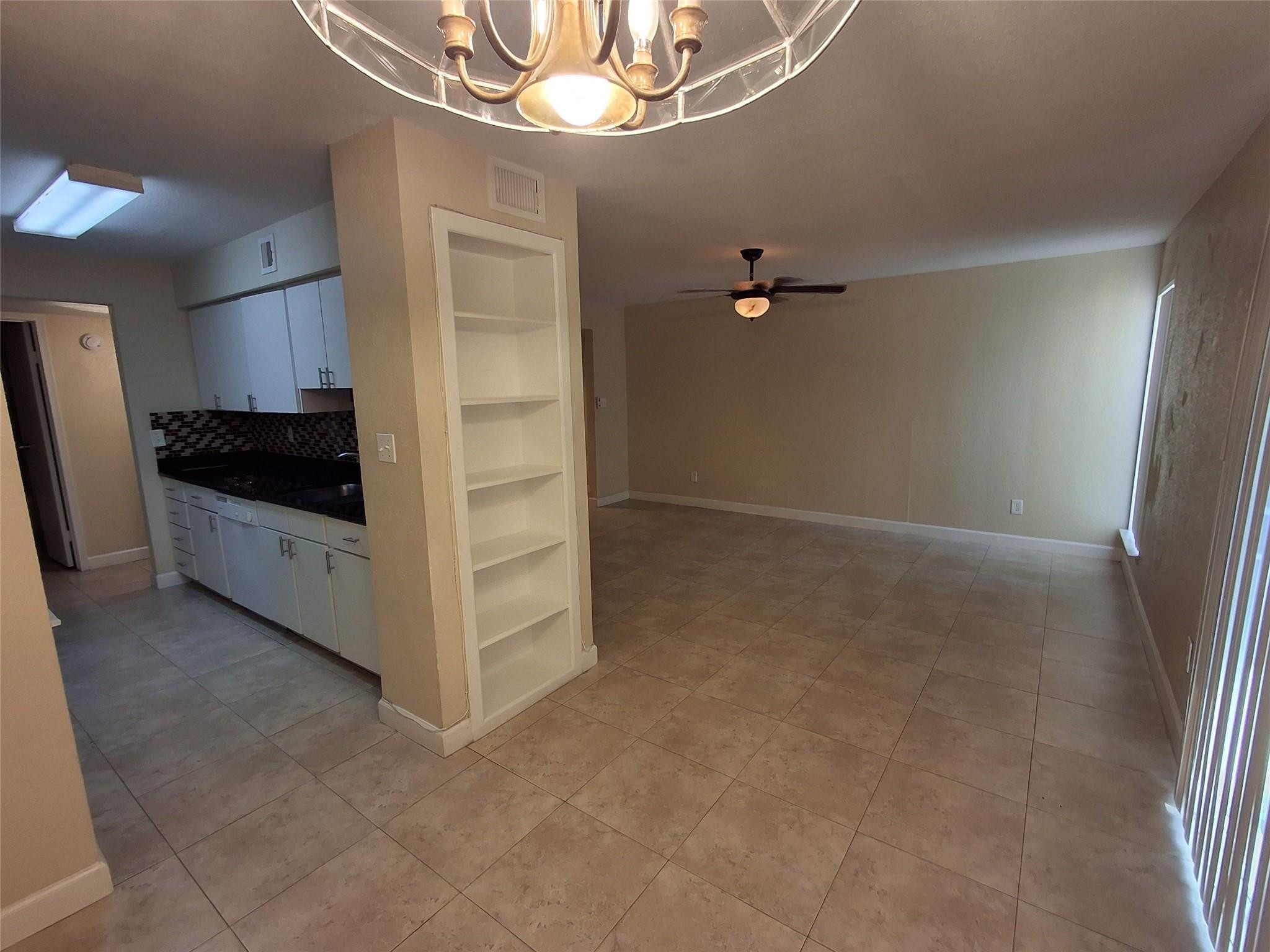 899 Riverside Drive, Unit 613 Coral Springs, FL 33071 - Photo 22 of 30 Photo 27