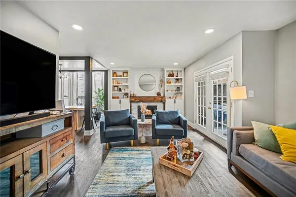 $250,000 | 10016 North Cherry Drive, Kansas City, MO 64155