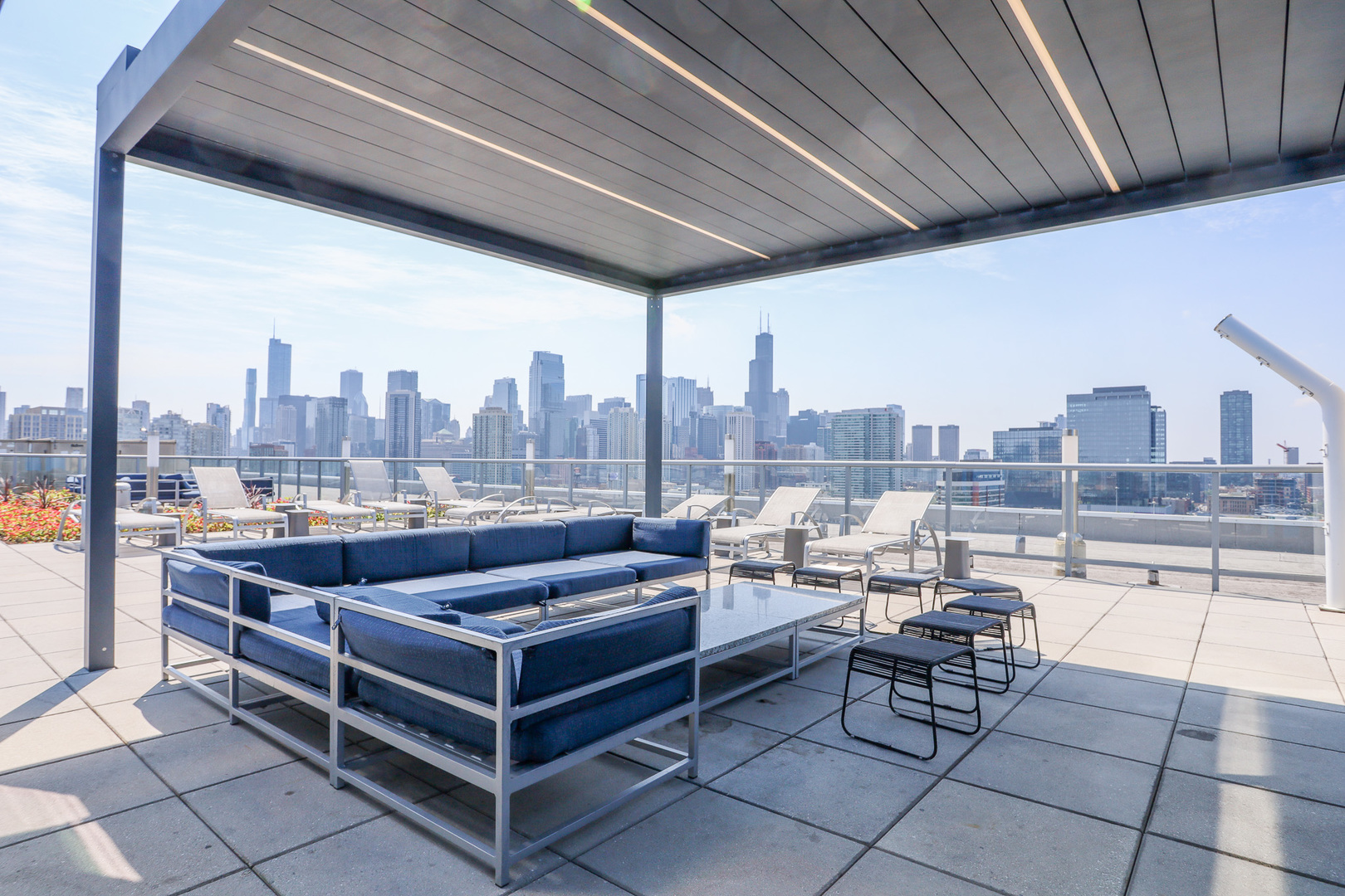910 West Huron Street, Unit 1310 Chicago, IL 60642 - Photo 18 of 25 a view of a terrace with furniture