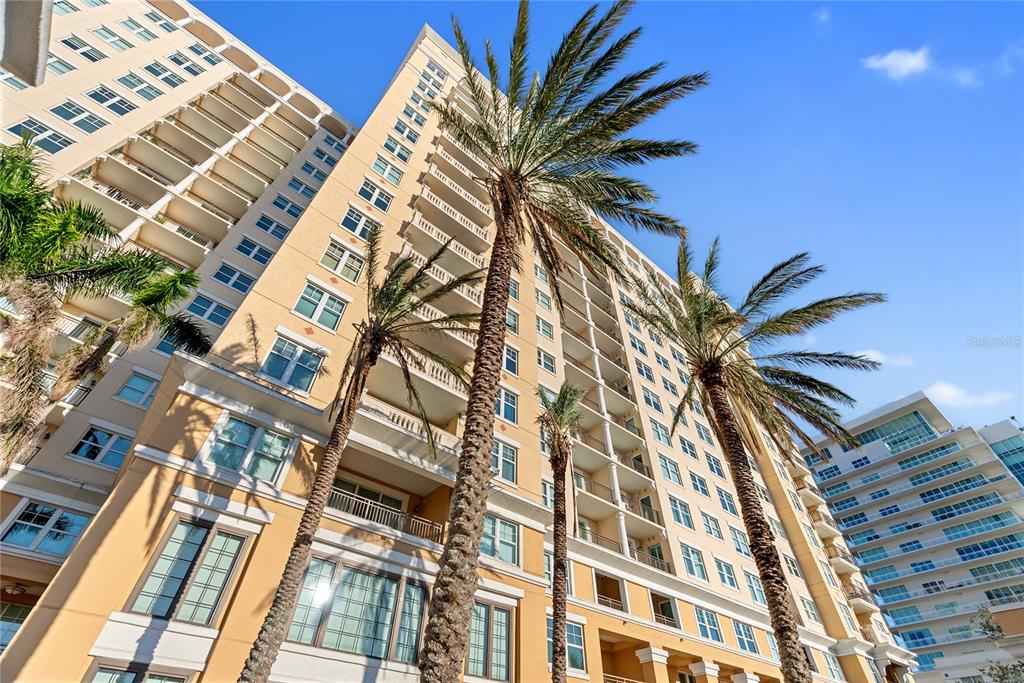 750 North Tamiami Trail, Unit 407 Sarasota, FL 34236 - Photo 1 of 100