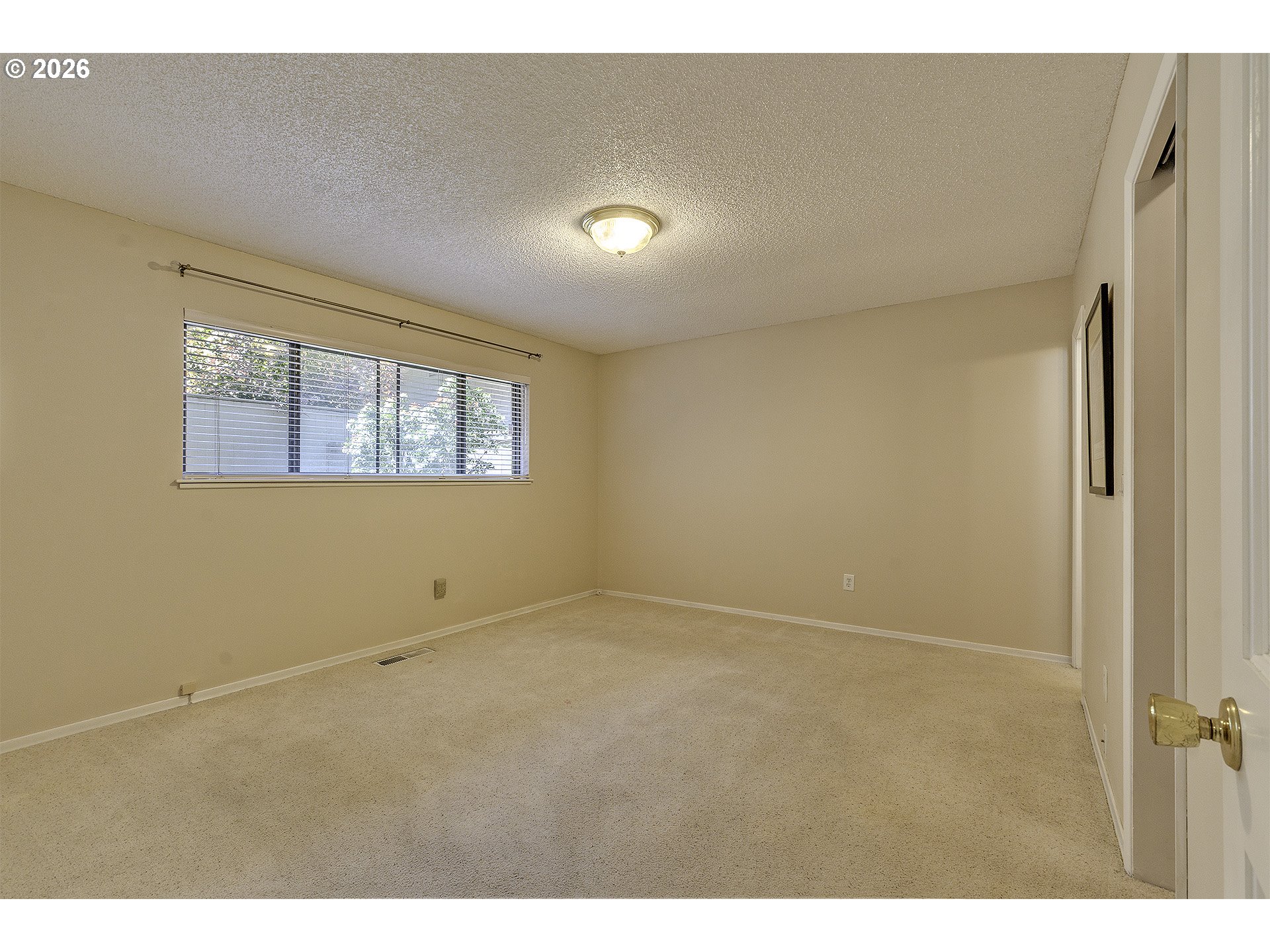 14395 Southwest 27th Court Beaverton, OR 97008 - Photo 17 of 39
