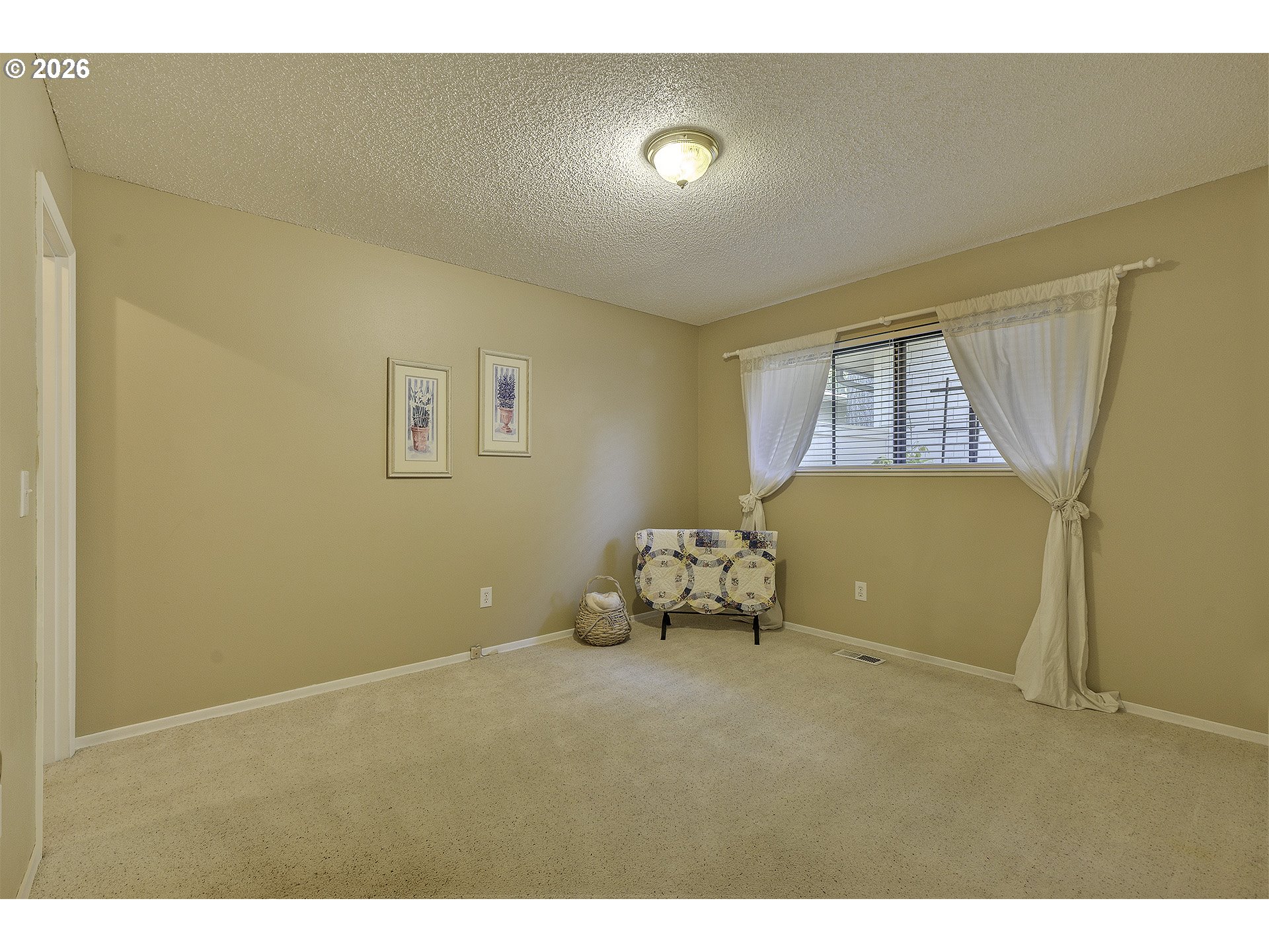 14395 Southwest 27th Court Beaverton, OR 97008 - Photo 20 of 39