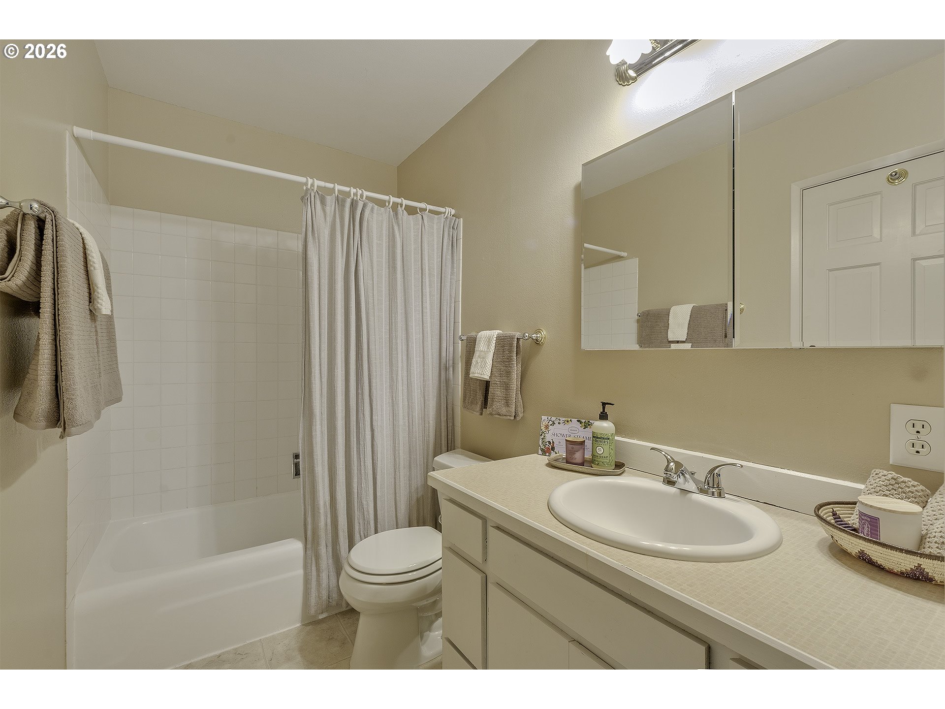 14395 Southwest 27th Court Beaverton, OR 97008 - Photo 22 of 39