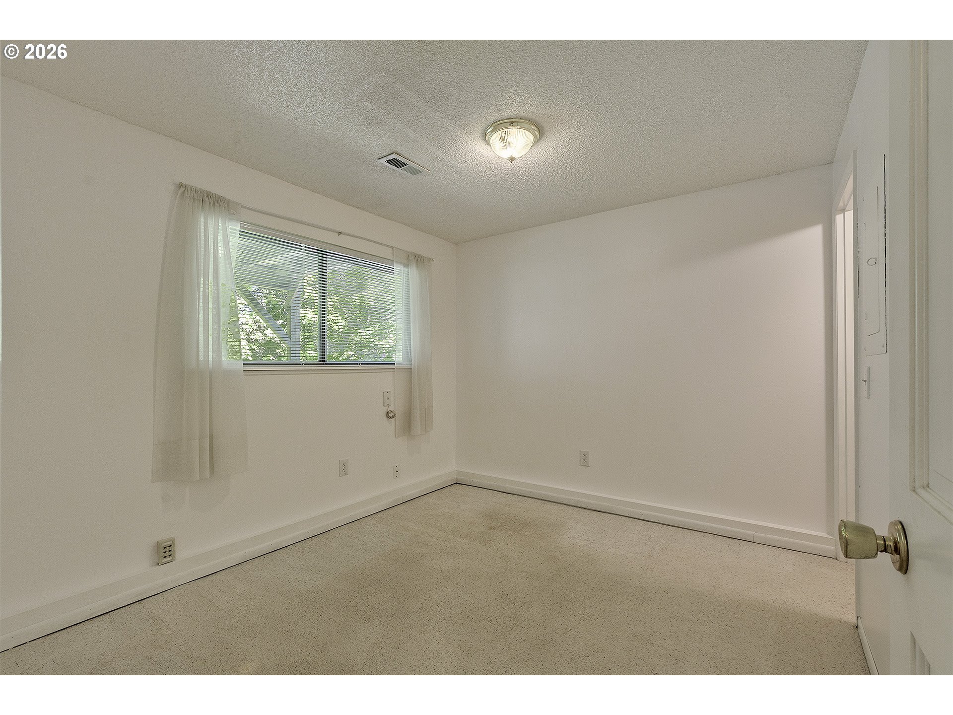 14395 Southwest 27th Court Beaverton, OR 97008 - Photo 30 of 39