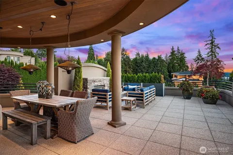 $5,995,000 | 1044 89th Avenue Northeast, Bellevue, WA 98004
