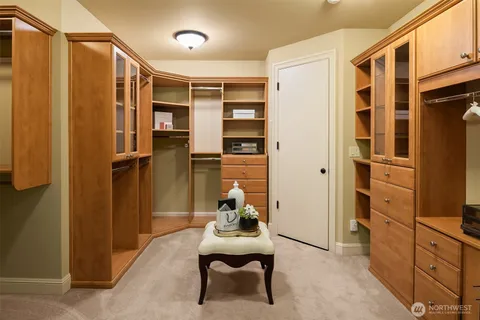 $5,995,000 | 1044 89th Avenue Northeast, Bellevue, WA 98004