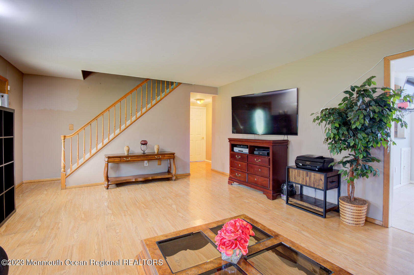 598 Lloyd Road Aberdeen, NJ 07747 - Photo 18 of 32 009(3)