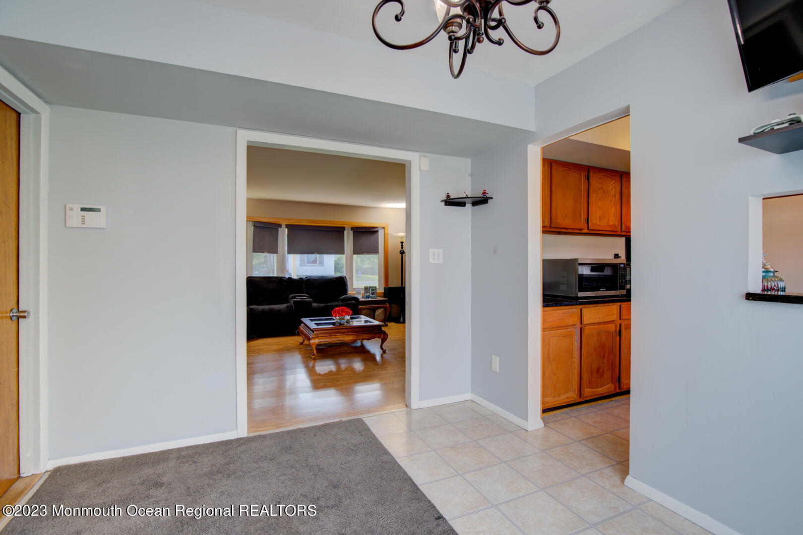 598 Lloyd Road Aberdeen, NJ 07747 - Photo 8 of 32 012(3)