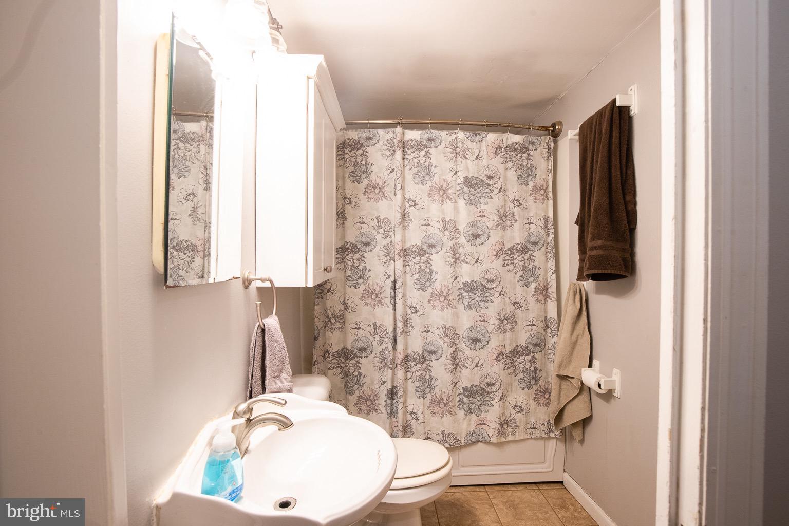 1727 Filbert Street York, PA 17404 - Photo 8 of 16 Gallery Image 8