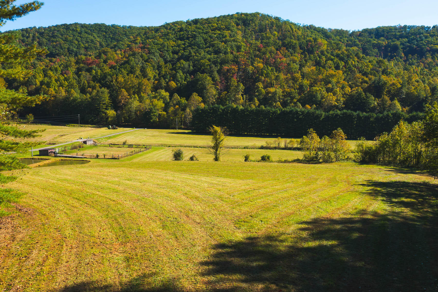 13945 Callaway Road Callaway, VA 24067 - Photo 27 of 32 a view of an ocean with a mountain