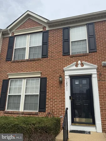 $389,900 | 12311 Sweetbriar Place, Waldorf, MD 20602