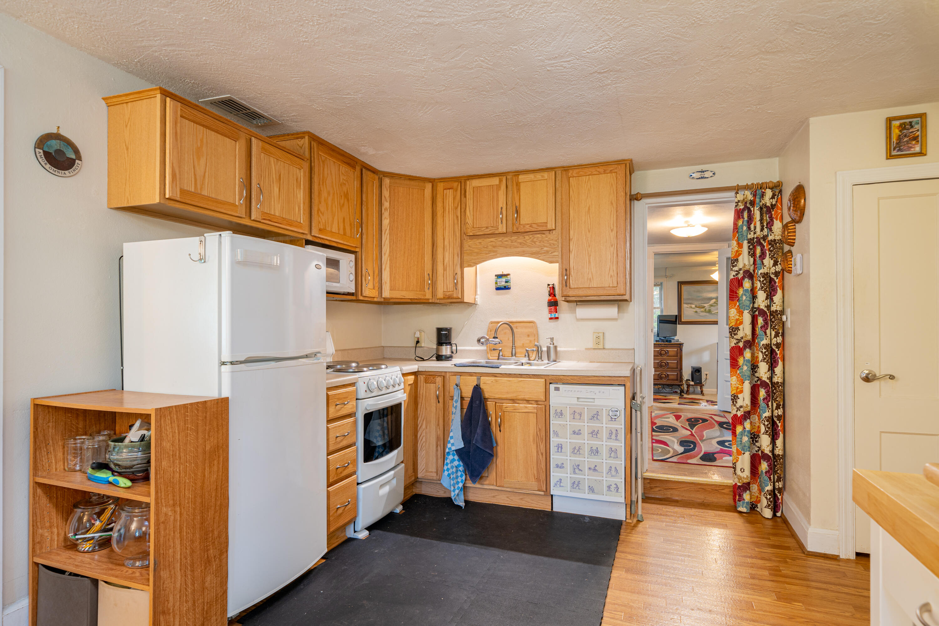 1820 Green Ridge Road Salem, VA 24153 - Photo 7 of 22 Kitchen