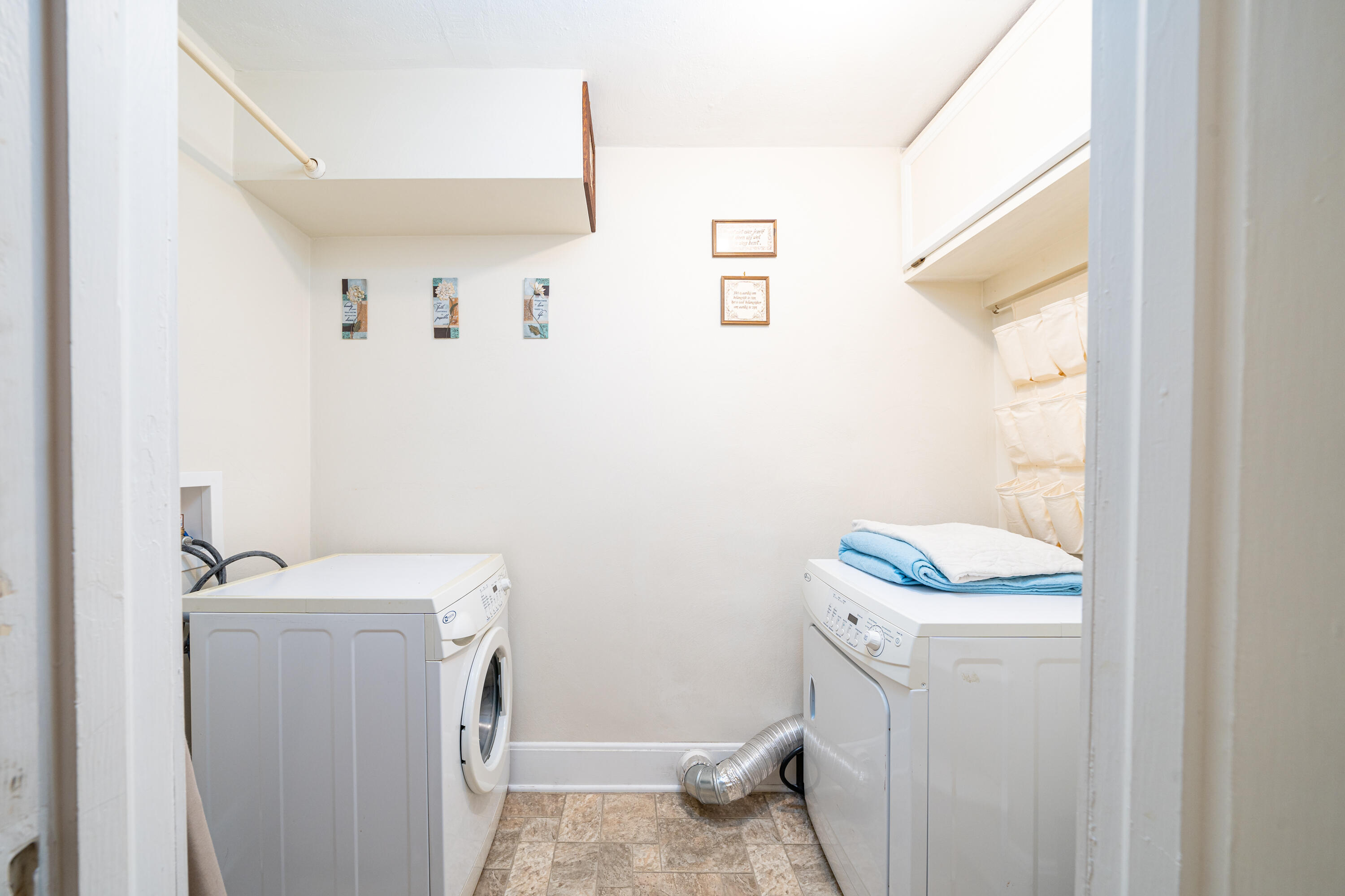 1820 Green Ridge Road Salem, VA 24153 - Photo 8 of 22 Laundry