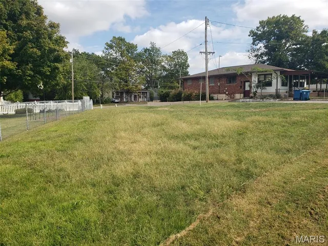 $60,000 | 8706 Fatima Drive, St. Louis, MO 63123