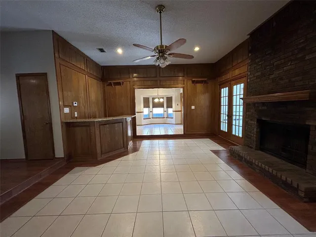 $2,195 | 7436 Meadowview Terrace, North Richland Hills, TX 76182