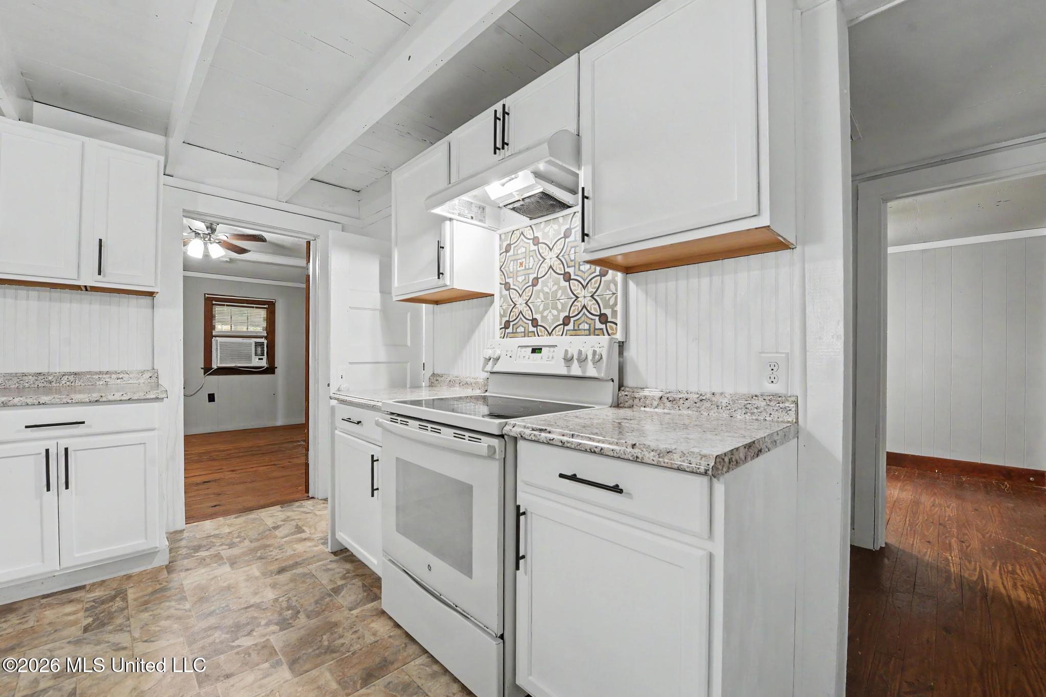 388 Oak Street Lucedale, MS 39452 - Photo 6 of 28 007