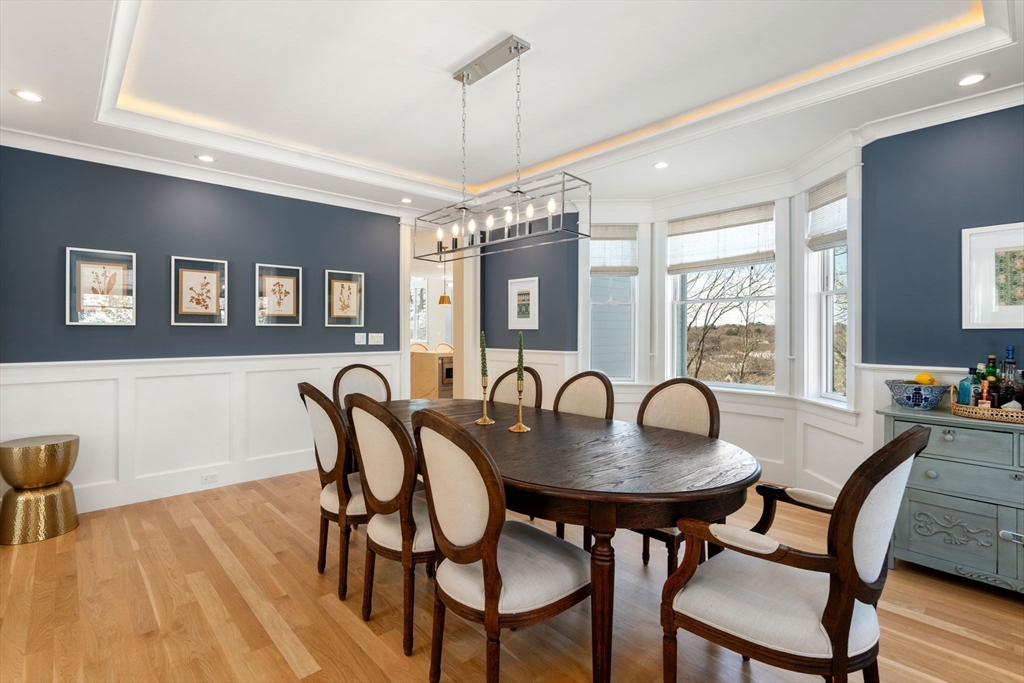 33 Maugus Hill Road Wellesley, MA 02481 - Photo 13 of 34 a dining room with furniture and window