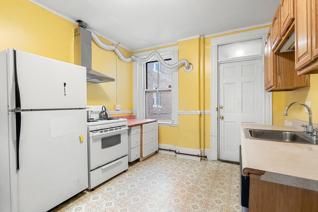 26 Parkway Road Brookline, MA 02445 - Photo 26 of 42 Gallery Image 26