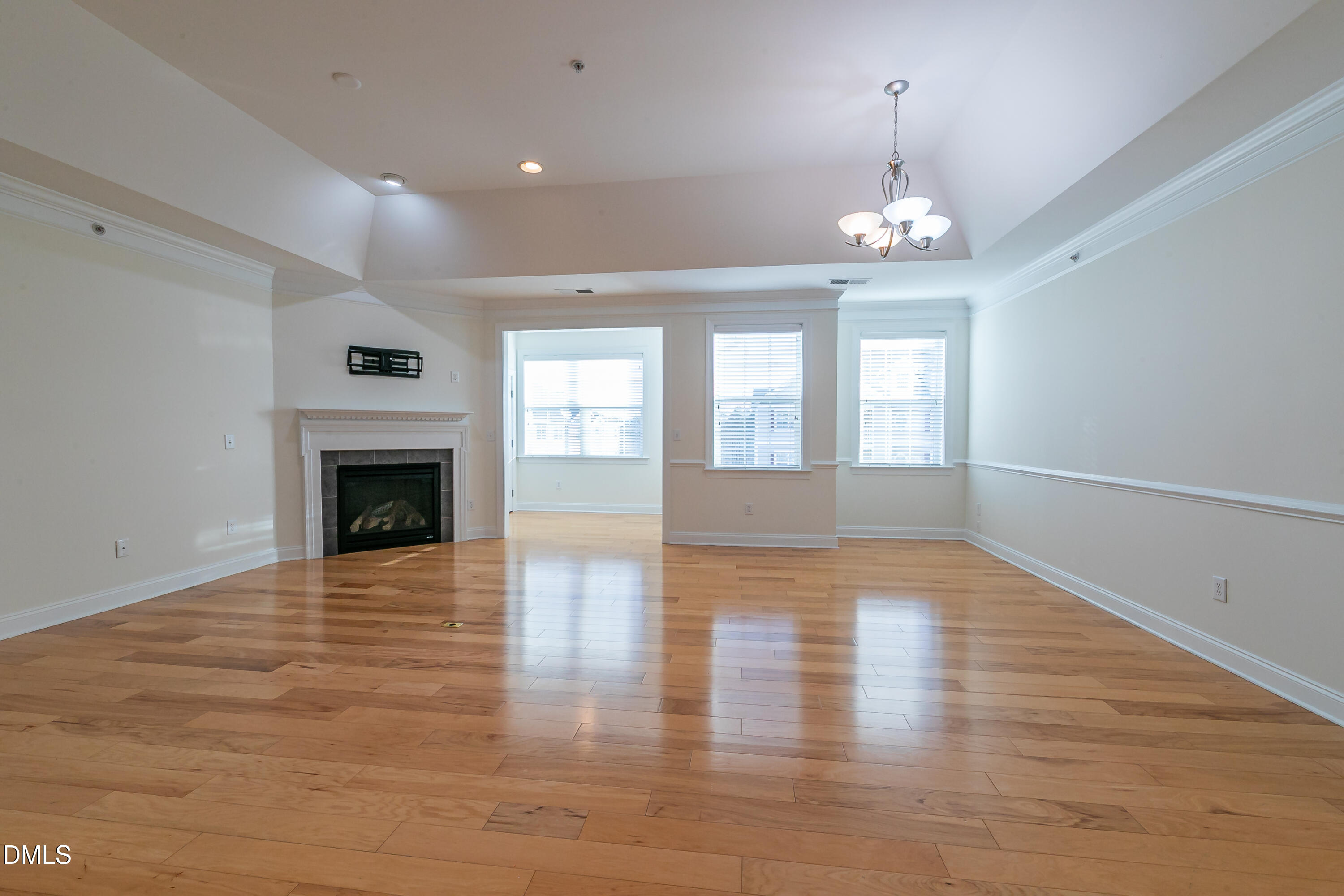 10510 Rosegate Court, Unit 301 Raleigh, NC 27617 - Photo 17 of 47 2E6A2103