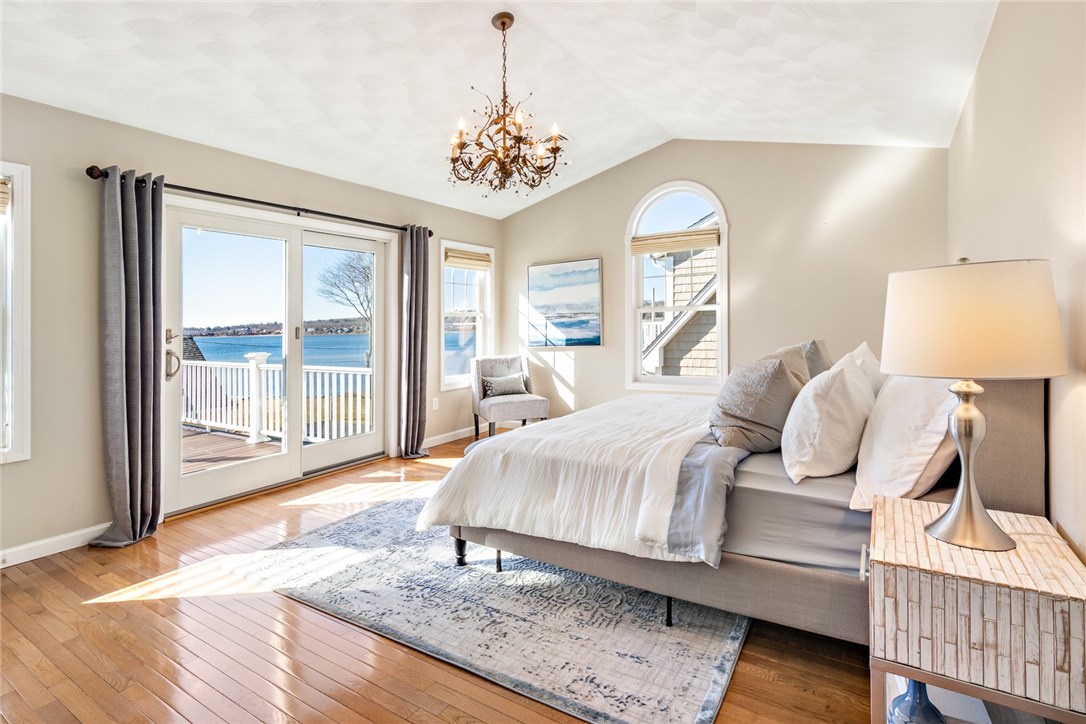8 Melbourn Road Warwick, RI 02886 - Photo 16 of 40