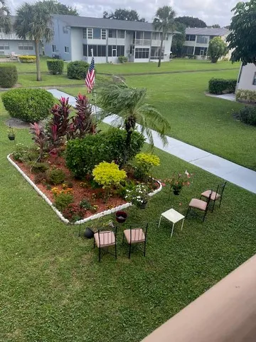 $1,200 | 14 Waltham East, Unit A, West Palm Beach, FL 33417