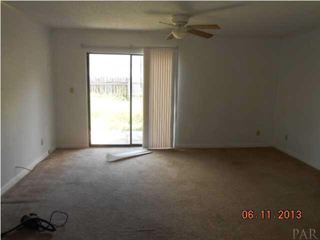 7250 Hilburn Road, Unit 3 Pensacola, FL 32504 - Photo 4 of 7 Gallery Image 4