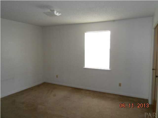7250 Hilburn Road, Unit 3 Pensacola, FL 32504 - Photo 5 of 7 Gallery Image 5